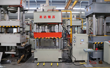 200噸四柱液壓機(jī)有多重？