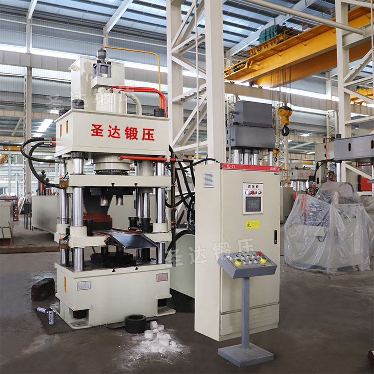 200噸四梁四柱液壓機(jī) 200噸四梁四柱液壓機(jī)